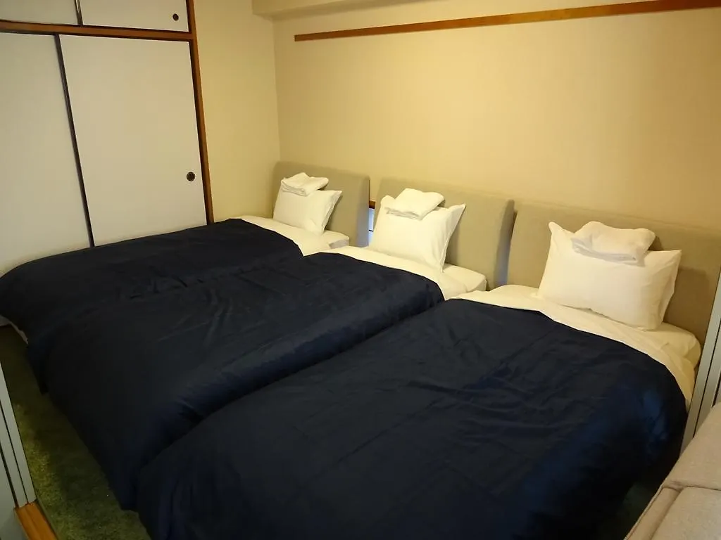 Weekly Uehonmachi Hotel Osaka 0*,